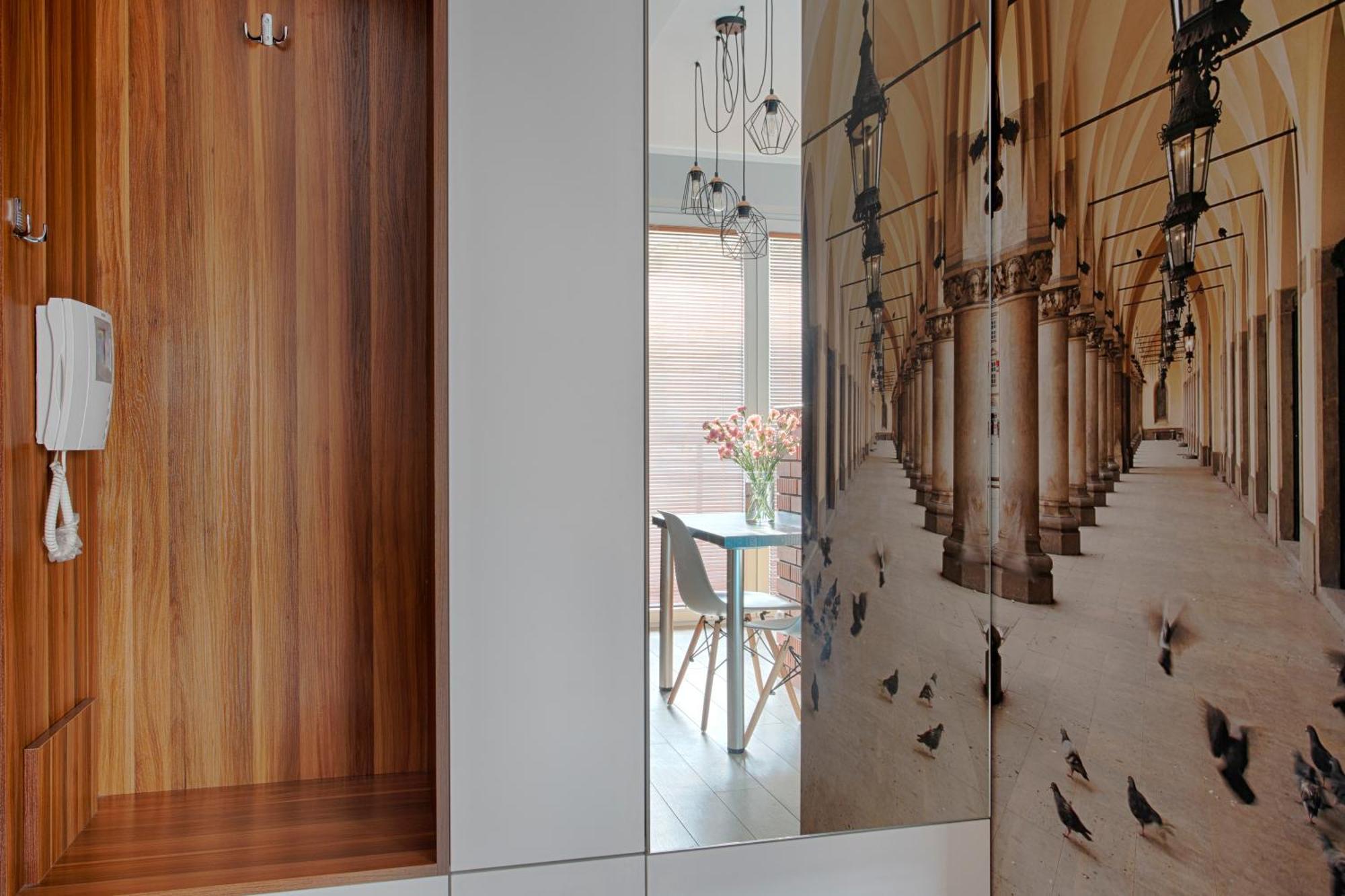 Tyzenhauz Apartments Arianska Street Красков Екстериор снимка
