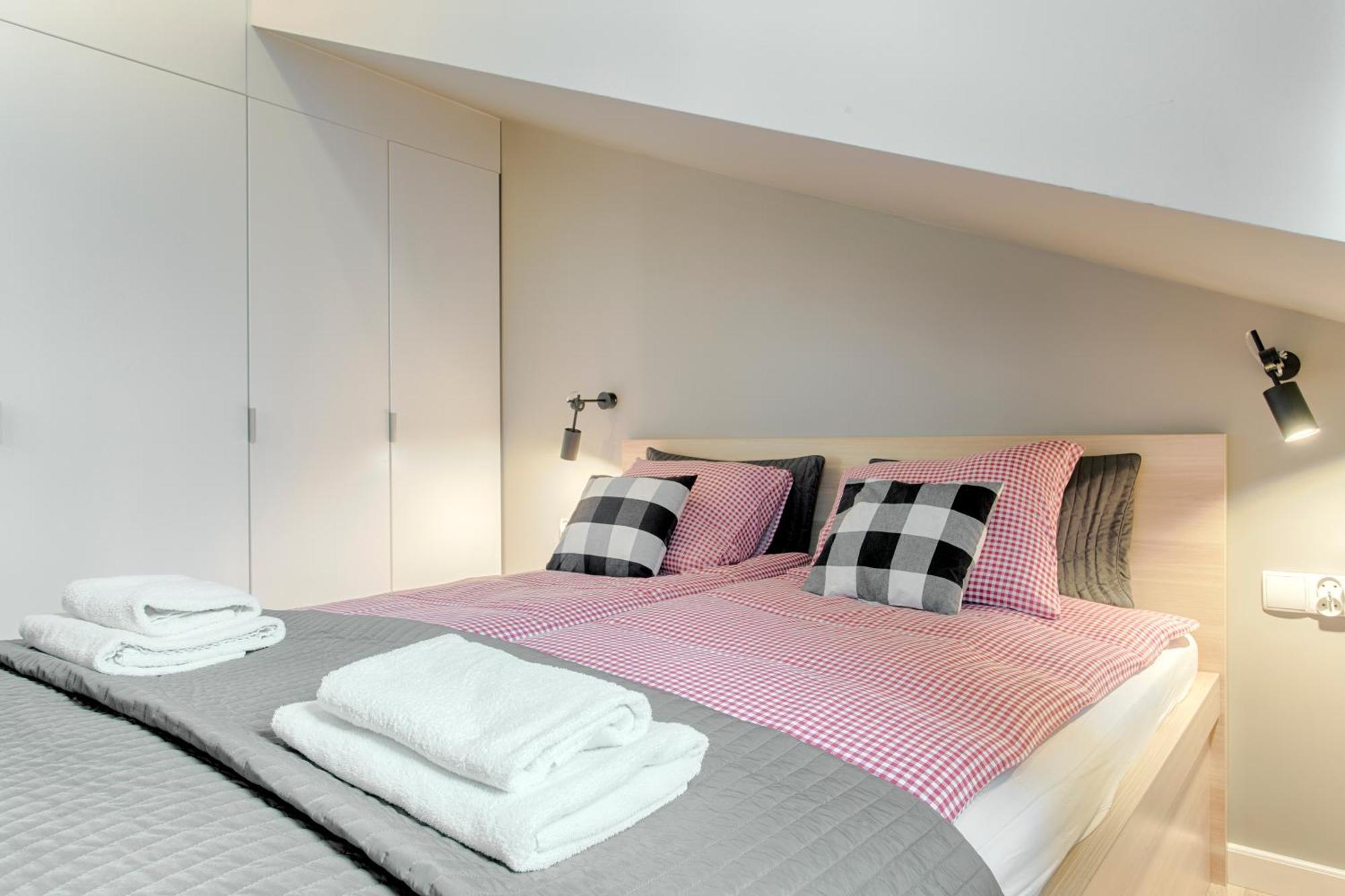 Tyzenhauz Apartments Arianska Street Красков Екстериор снимка